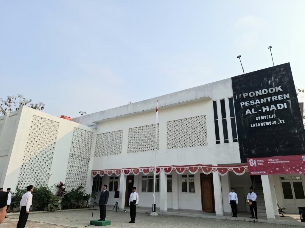 Upacara HUT RI ke-81 Ponpes Al-Hadi Gunungkidul