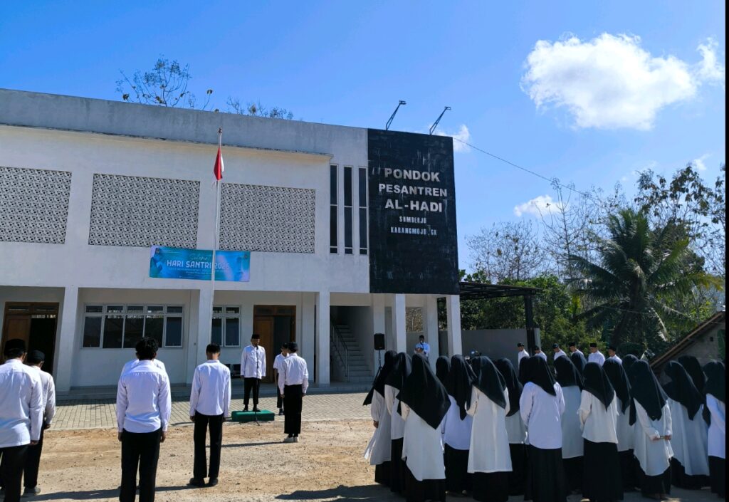Upacara Hari Santri Ponpes Al-Hadi