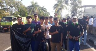 Joko Edy Wardoyo bersama Warga LDII dalam Gerakan Jumat Bersih